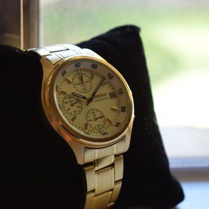 Seiko Gold Chronograph (V657)